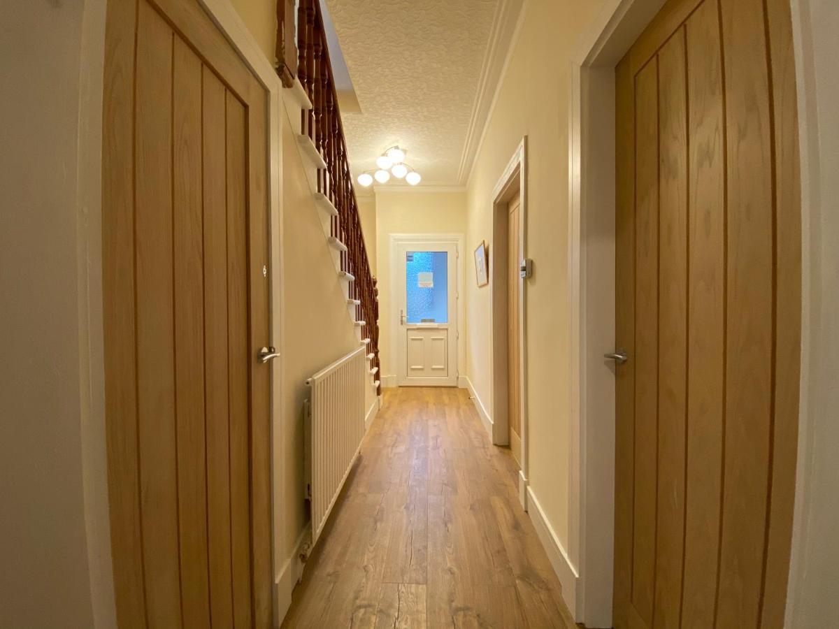 Inverness Holiday Homes Ngoại thất bức ảnh