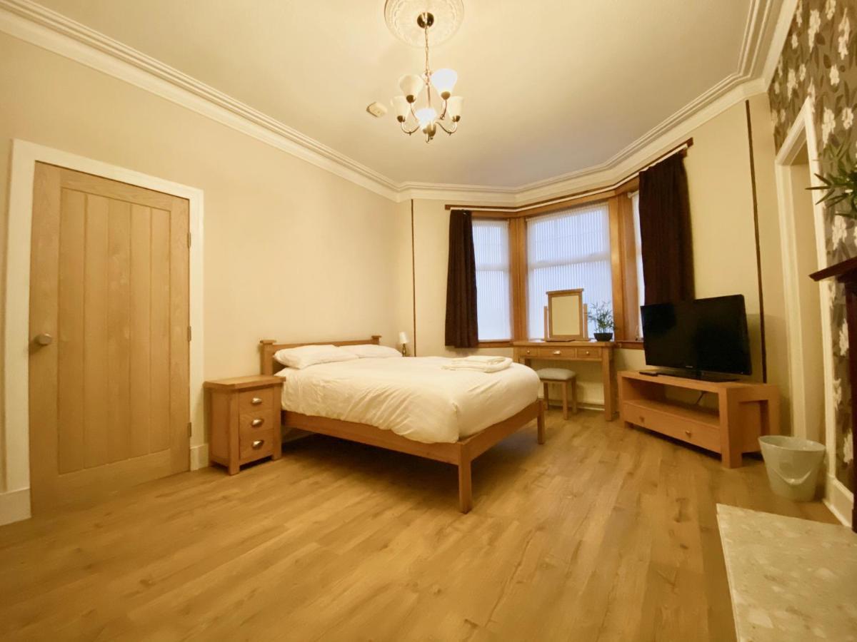 Inverness Holiday Homes Phòng bức ảnh