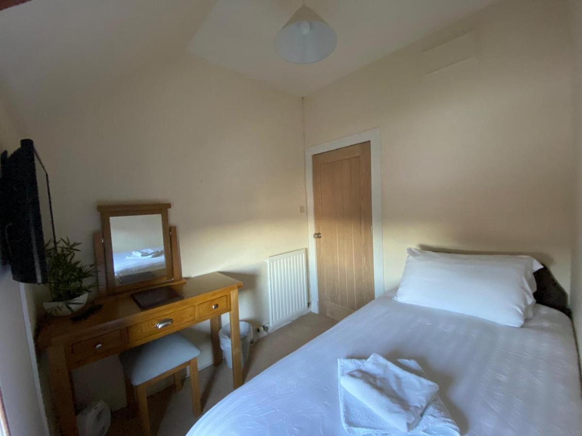 Inverness Holiday Homes Ngoại thất bức ảnh
